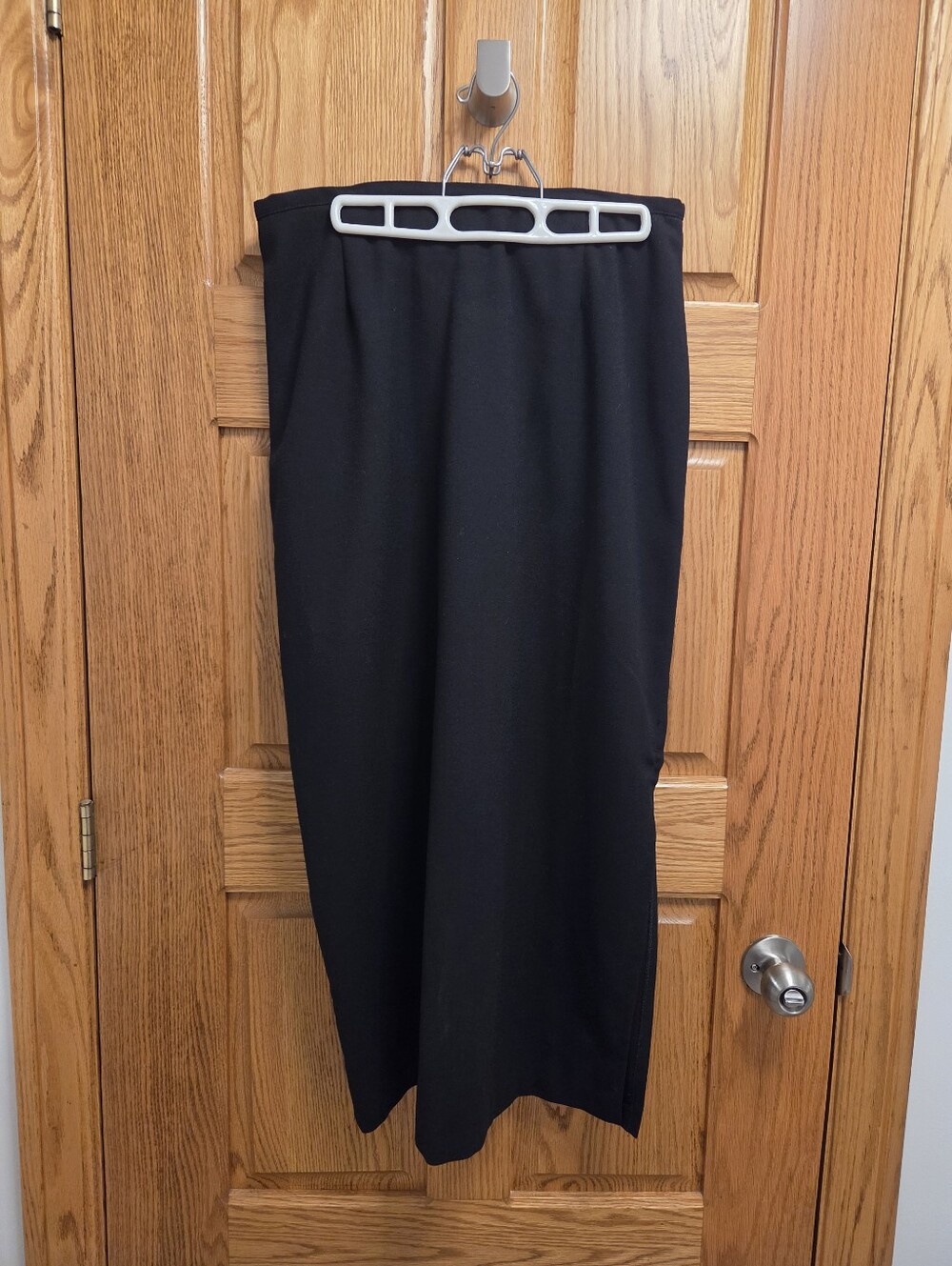 Classic Vintage Black Women's Full Length Pencil Skirt Wirh A Side Slit